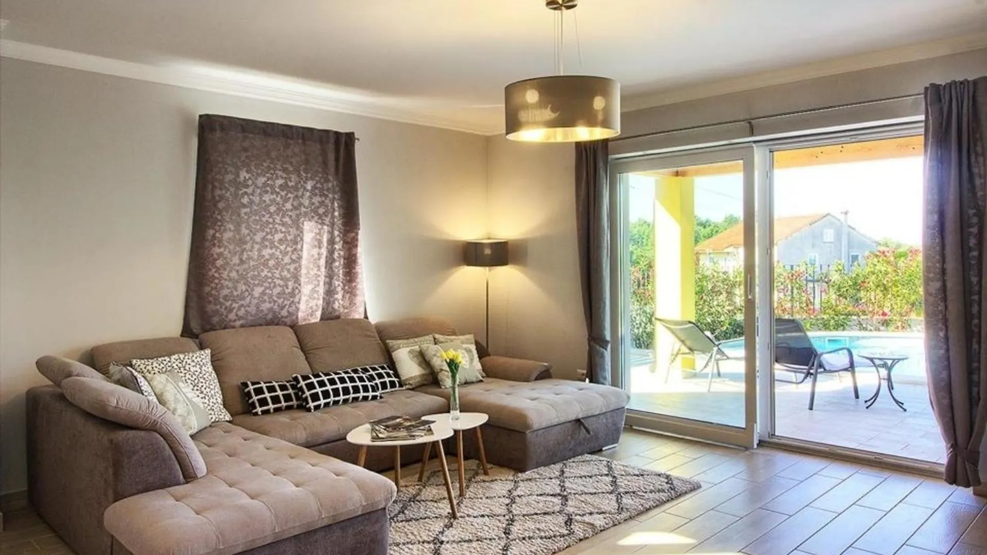 Ferienhaus Mit Privatpool Fuer 8 Personen Ca 120 Qm In Mugeba, Istrien Istrische Riviera 0*, Mugeba